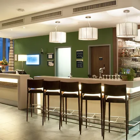 Express By Ihg Μπάντεν-Μπάντεν